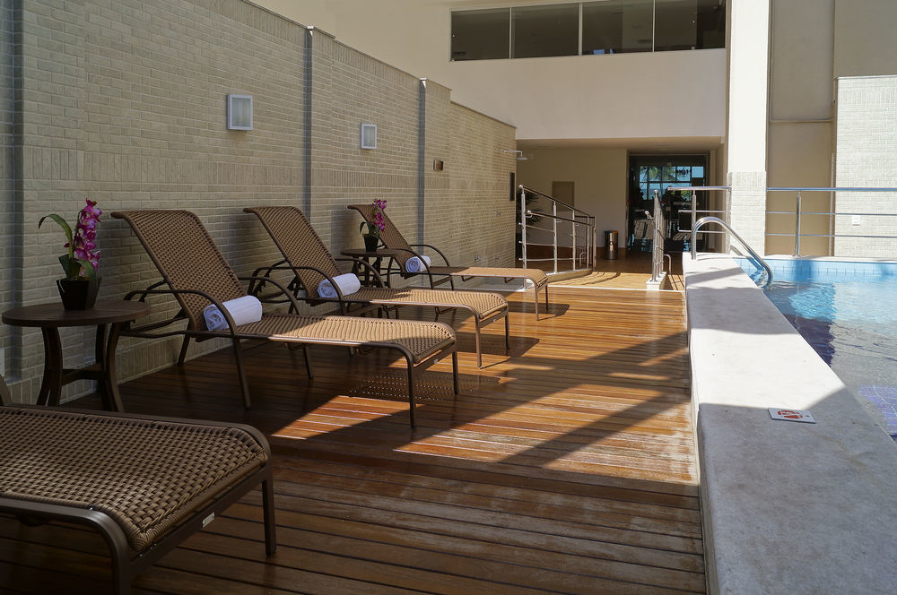 Alameda Vitoria Hotel Exterior photo
